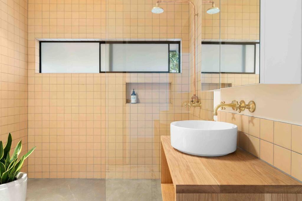 Вилла The Brook View Byron Bay Ewingsdale Экстерьер фото